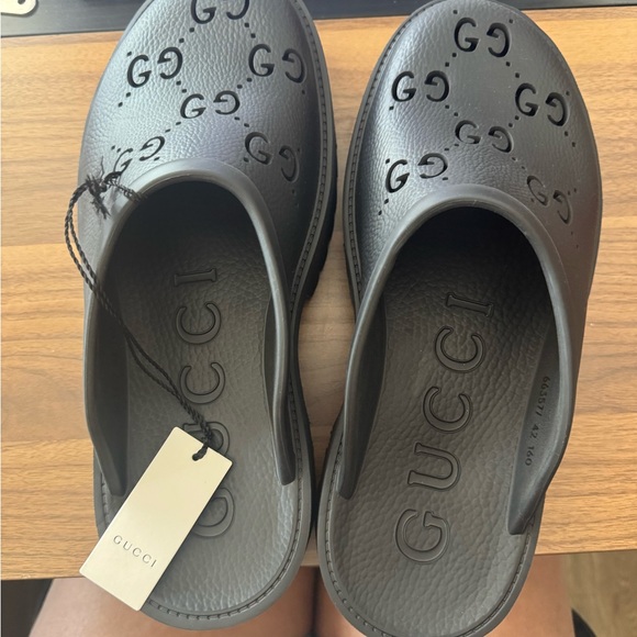 Gucci Black Embossed Slide Sandals - Picture 1 of 7
